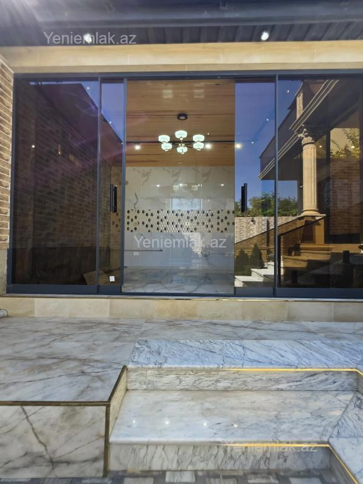 Satılır 5 otaqlı həyət evi 220 m²