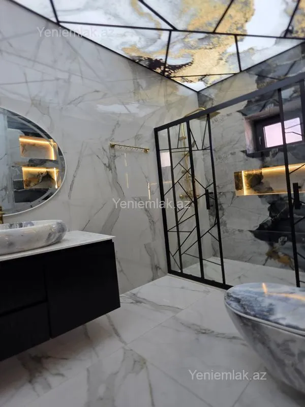 Satılır 5 otaqlı həyət evi 220 m²