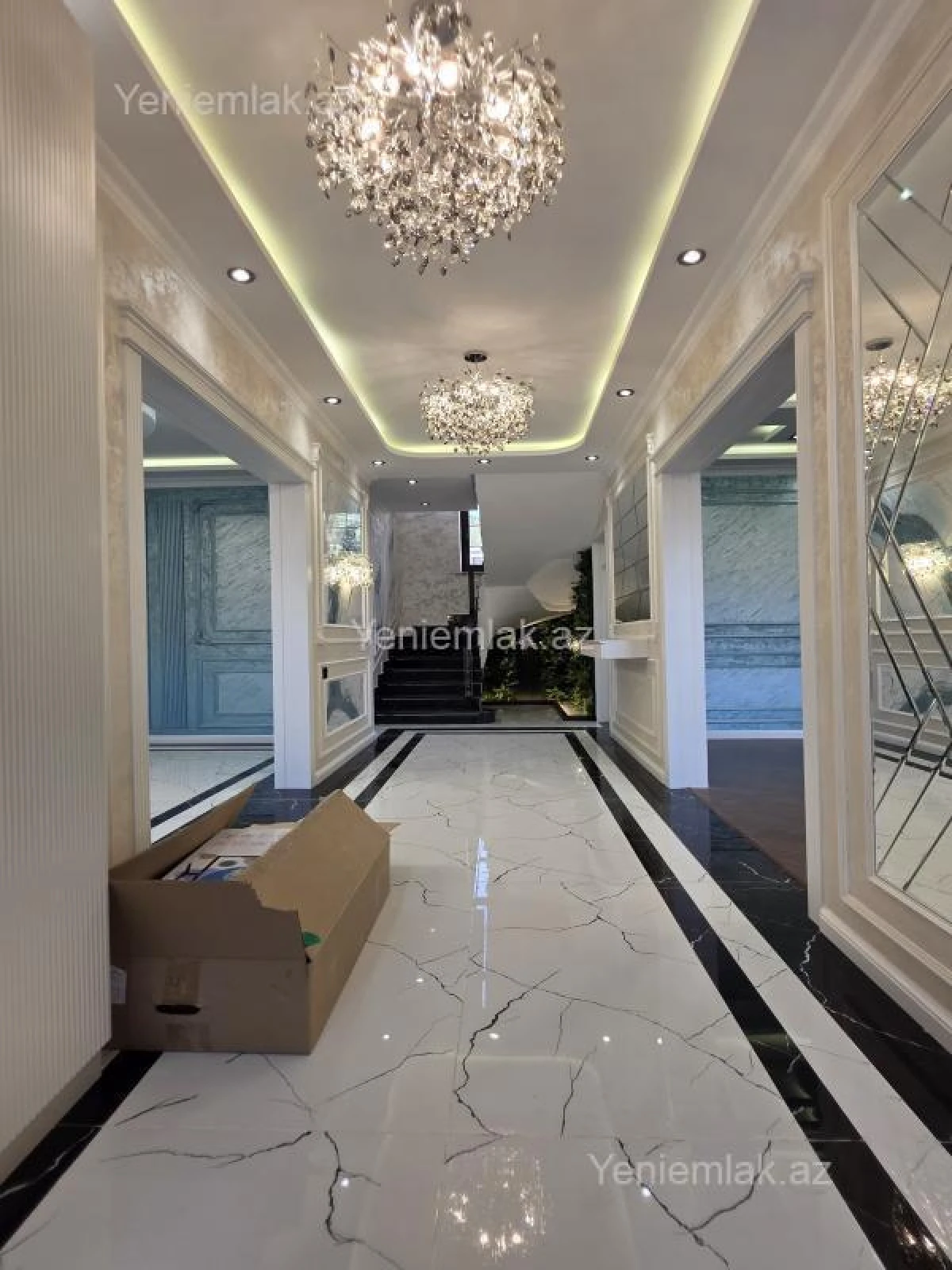 Satılır 5 otaqlı həyət evi 220 m²