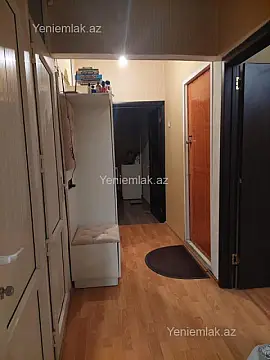 Satılır 2 otaqlı köhnə tikili 63 m²