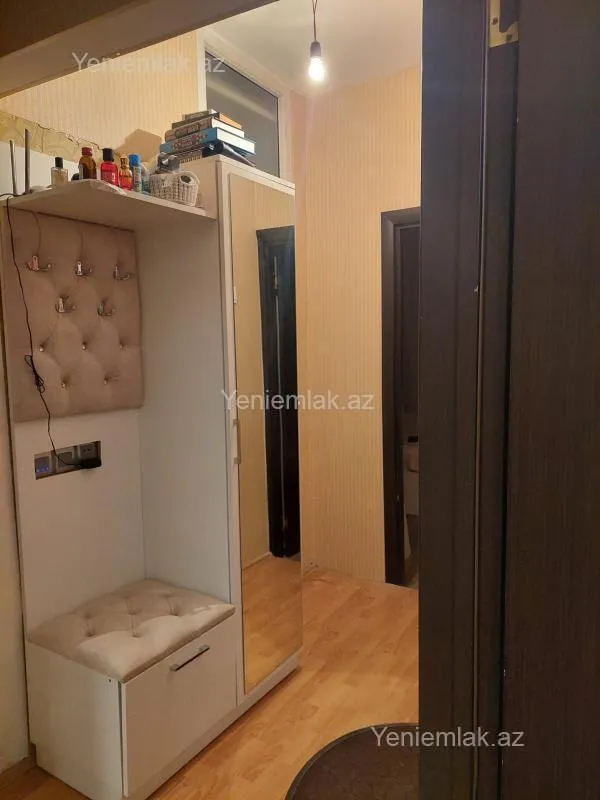 Satılır 2 otaqlı köhnə tikili 63 m²