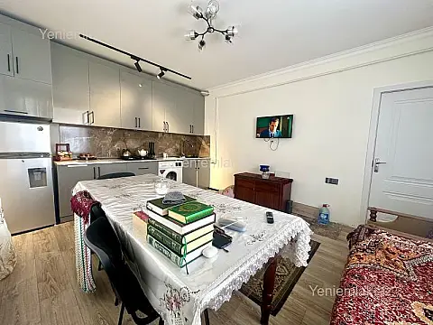Satılır 4 otaqlı həyət evi 200 m²