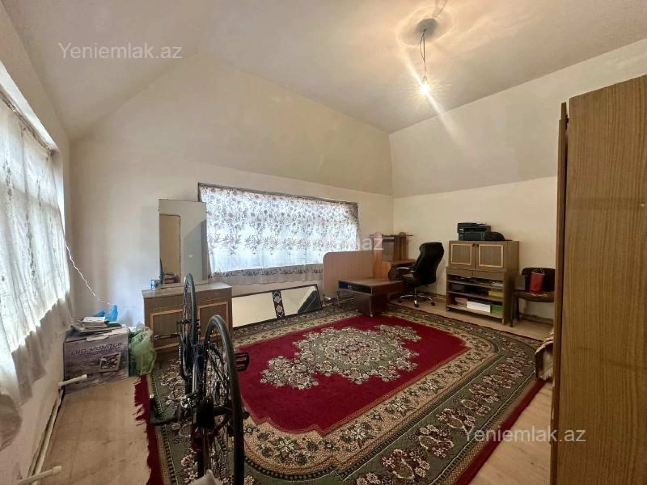 Satılır 4 otaqlı həyət evi 200 m²