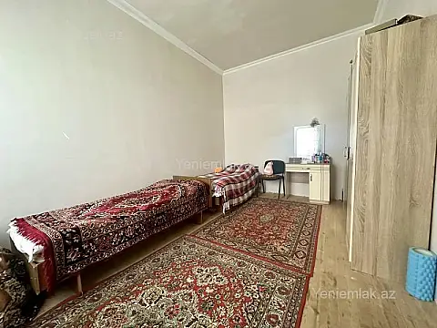 Satılır 4 otaqlı həyət evi 200 m²