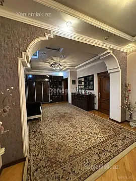 Satılır 4 otaqlı yeni tikili 170 m²