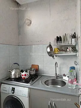Satılır 1 otaqlı köhnə tikili 32 m²