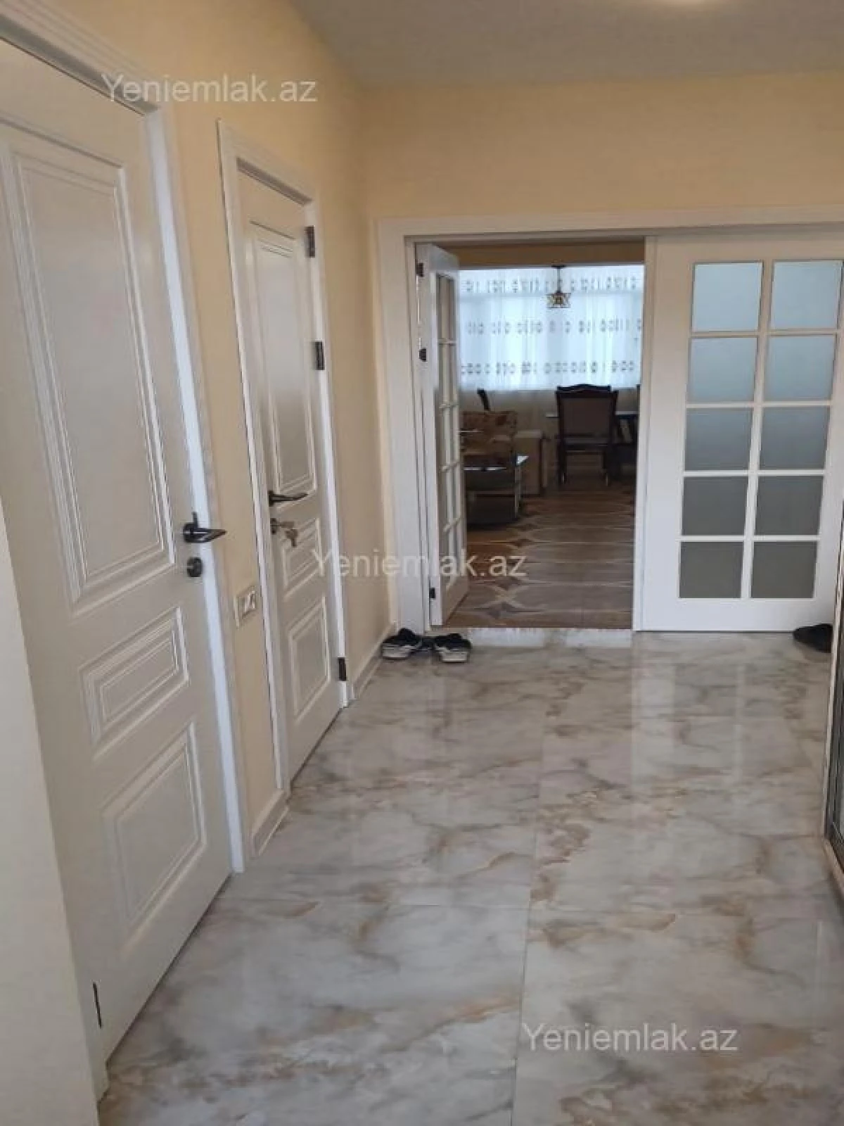 Satılır 4 otaqlı köhnə tikili 110 m²