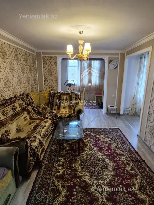 Satılır 3 otaqlı köhnə tikili 63 m²