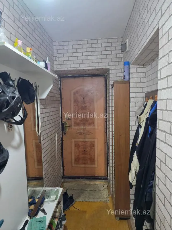 Satılır 2 otaqlı köhnə tikili 52 m²