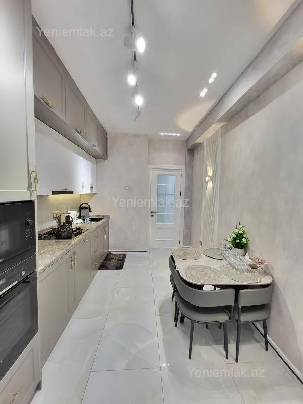 Satılır 3 otaqlı yeni tikili 117 m²