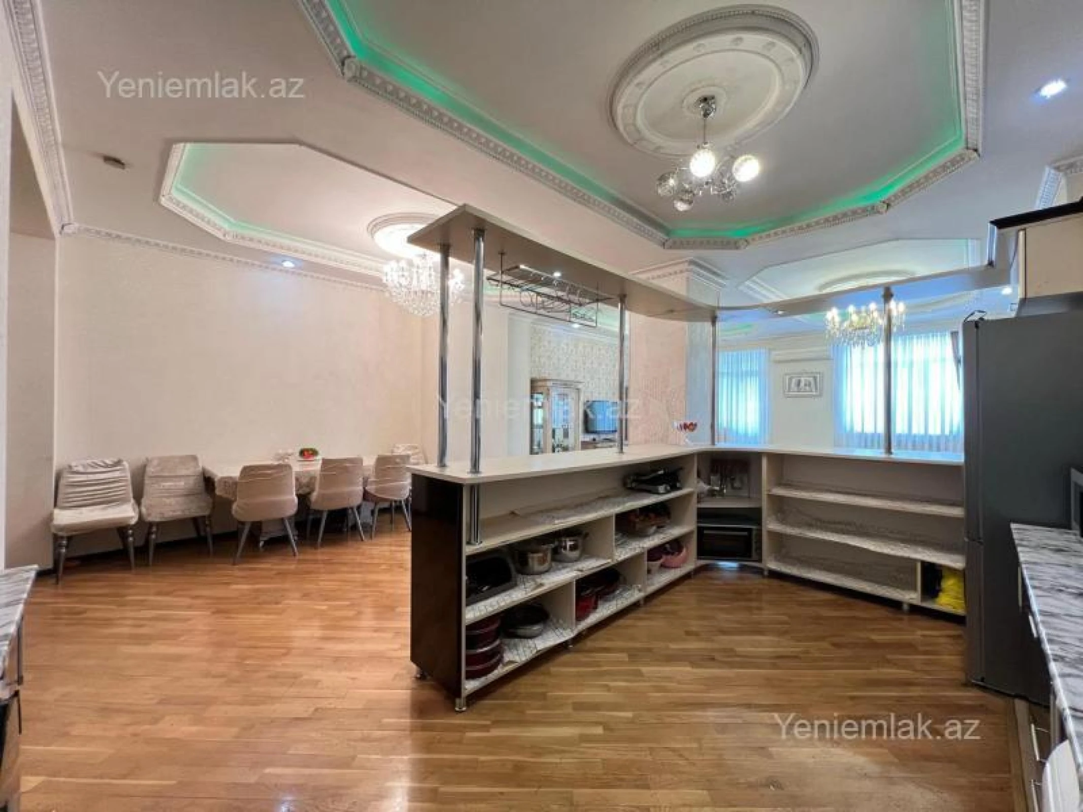 Satılır 3 otaqlı yeni tikili 177 m²