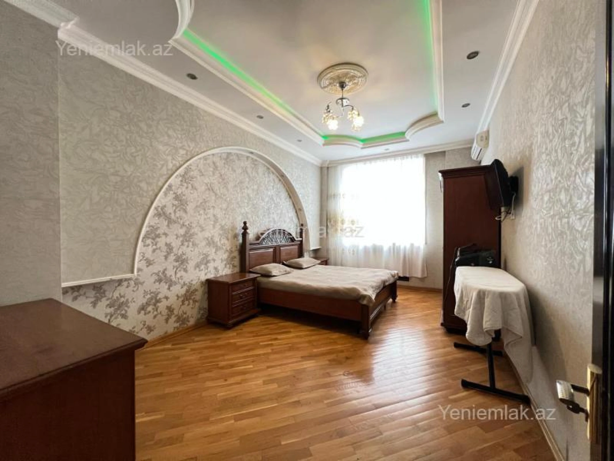 Satılır 3 otaqlı yeni tikili 177 m²