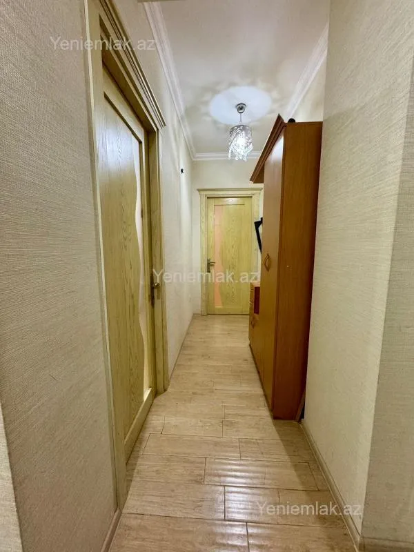 Satılır 2 otaqlı yeni tikili 70 m²