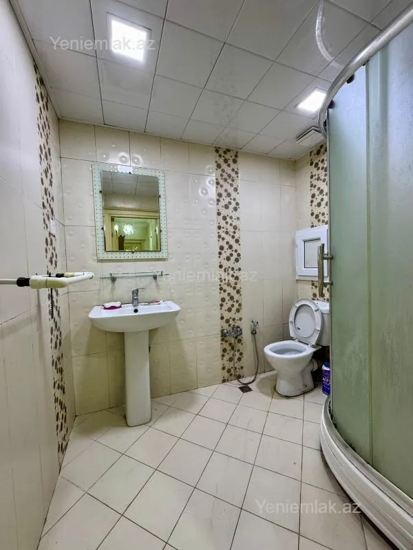 Satılır 2 otaqlı yeni tikili 70 m²