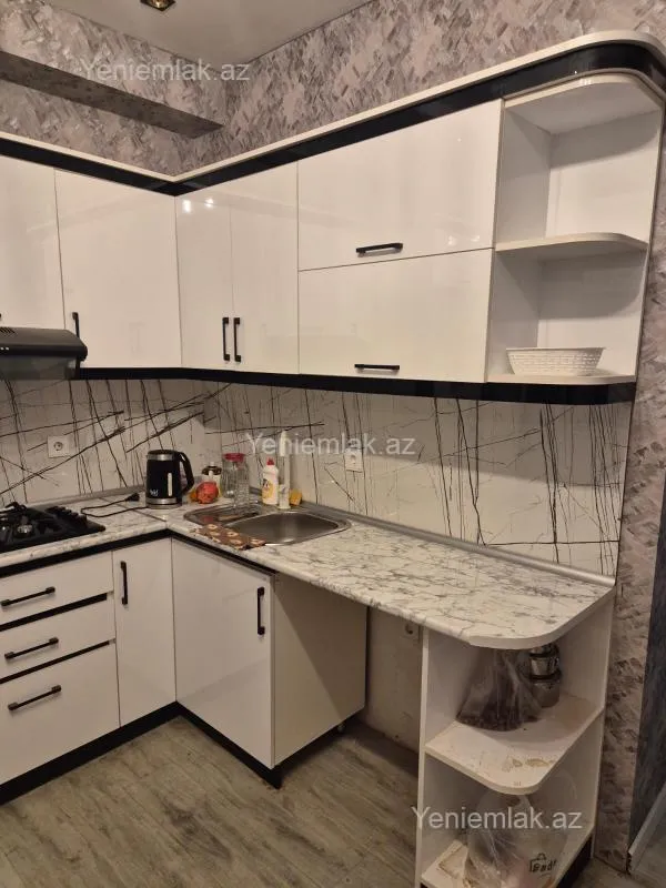 Satılır 2 otaqlı yeni tikili 76 m²