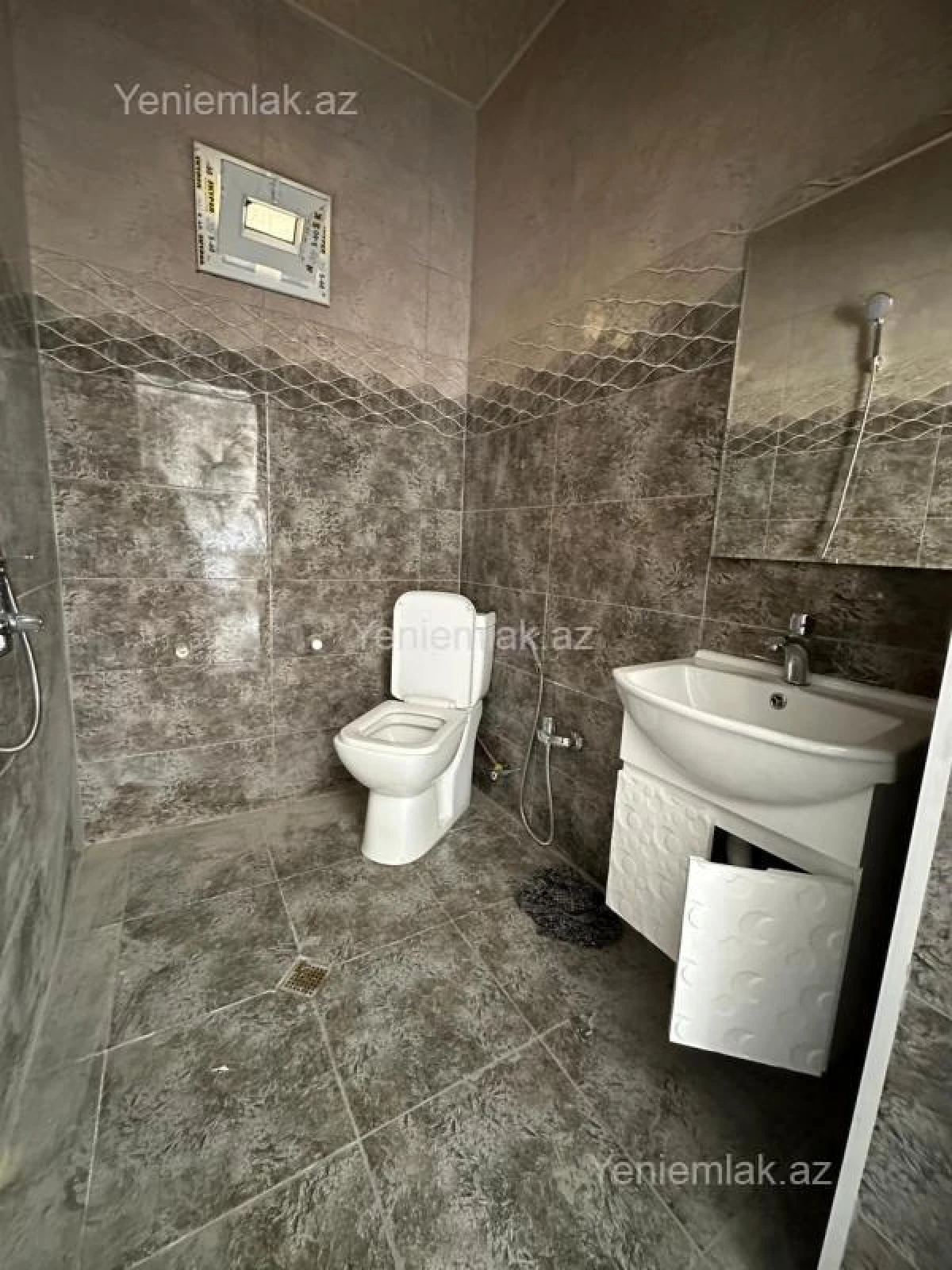 Satılır 3 otaqlı həyət evi 65 m²