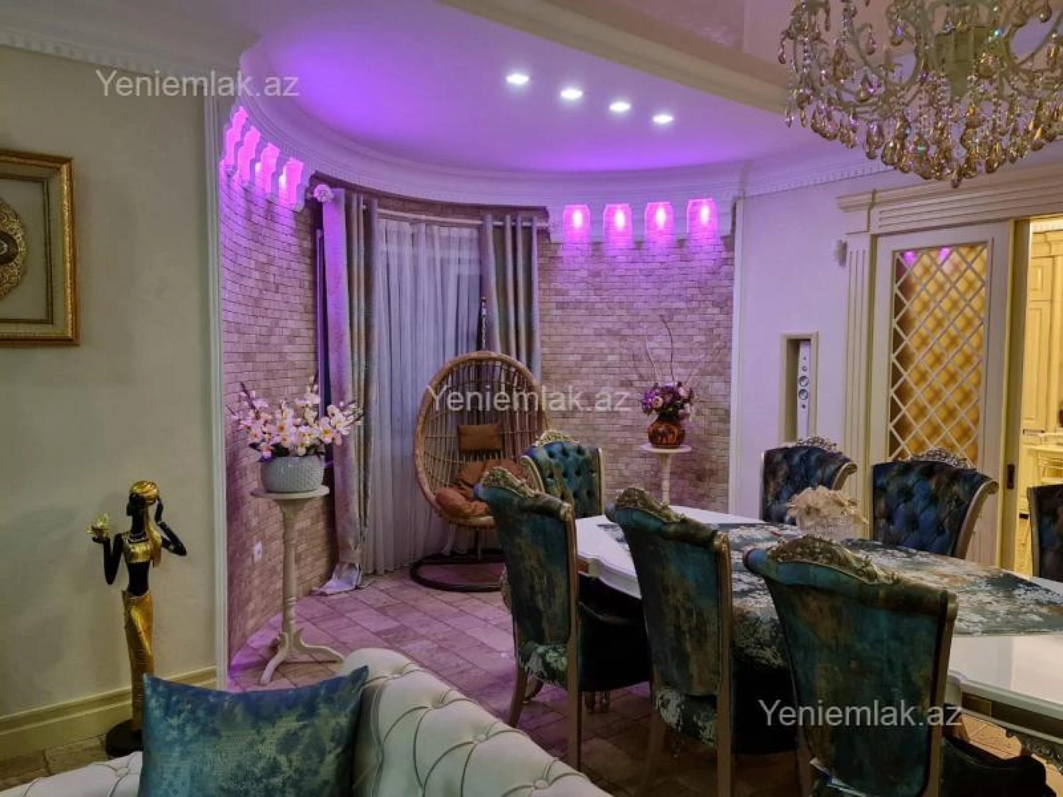 Satılır 10 otaqlı həyət evi 400 m²