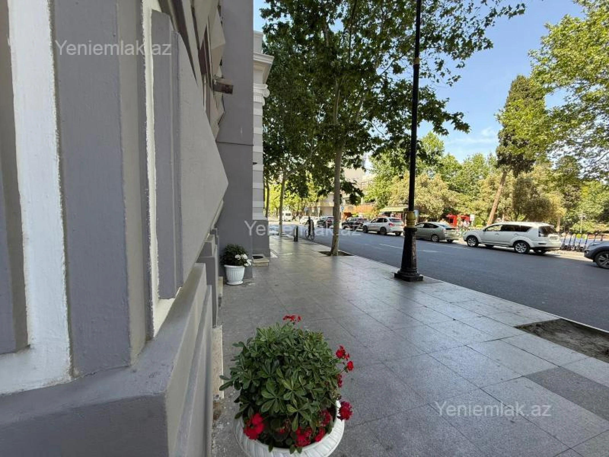 Satılır 5 otaqlı obyekt 140 m²