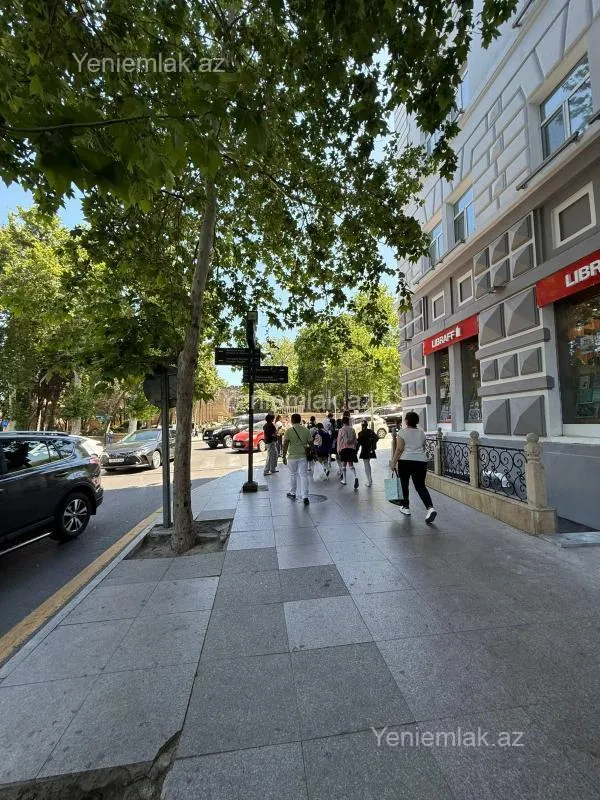 Satılır 5 otaqlı obyekt 140 m²