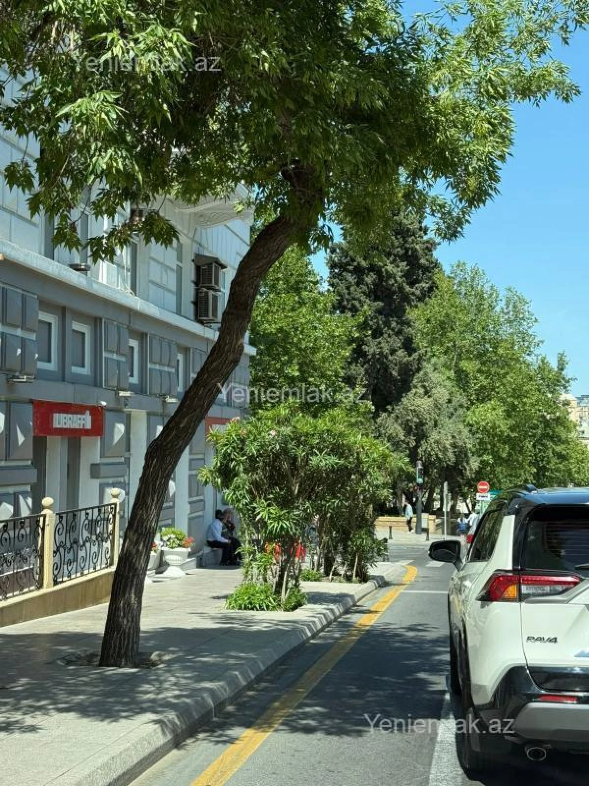 Satılır 5 otaqlı obyekt 140 m²