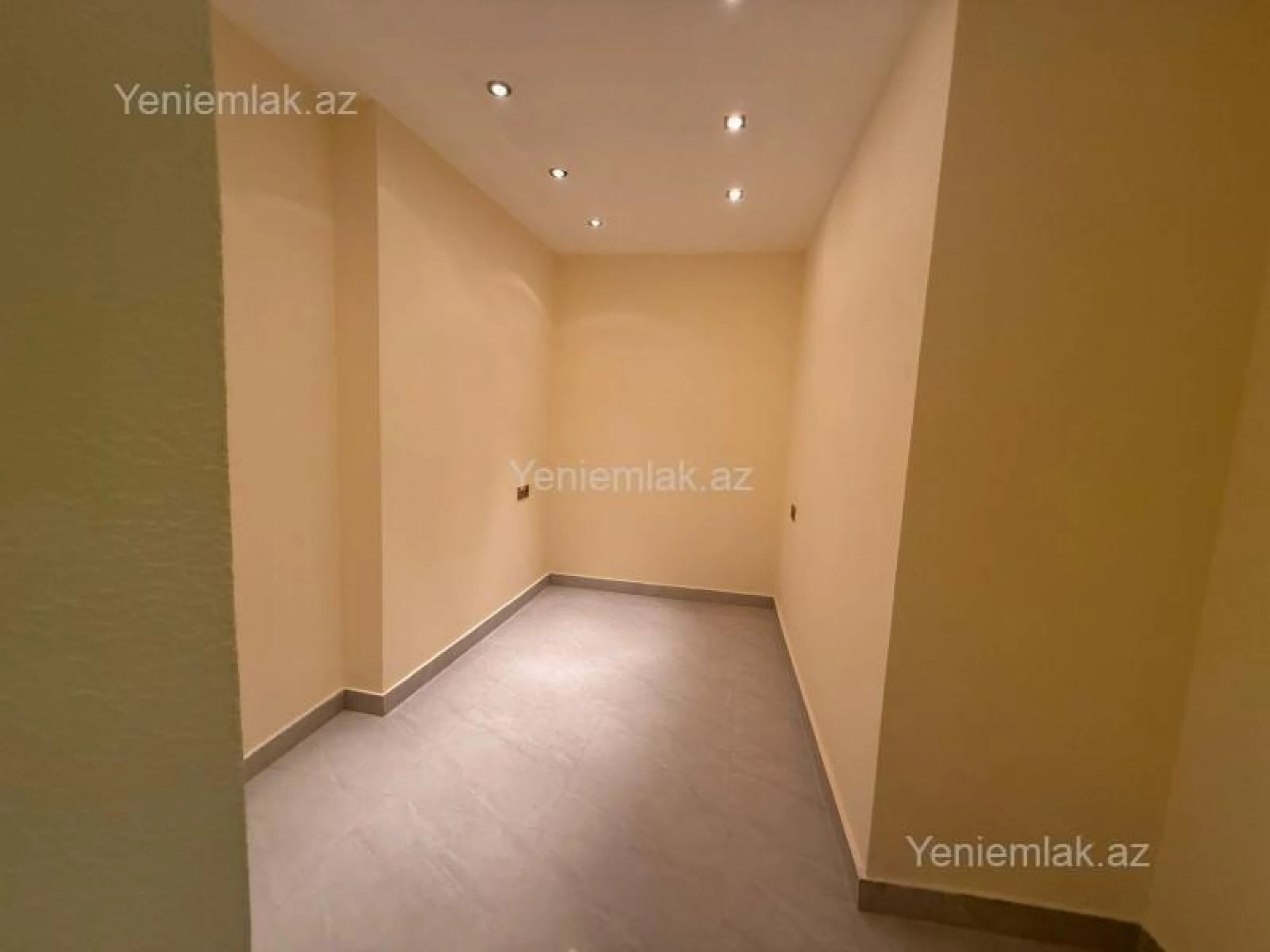 Satılır 5 otaqlı obyekt 140 m²