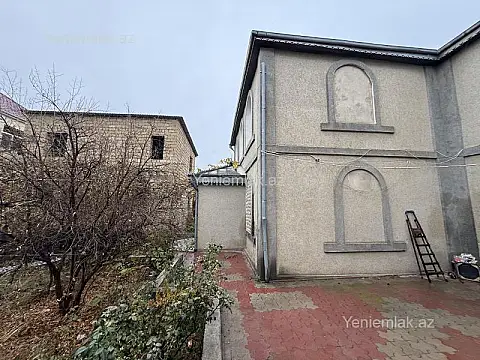 Satılır 7 otaqlı həyət evi 600 m²