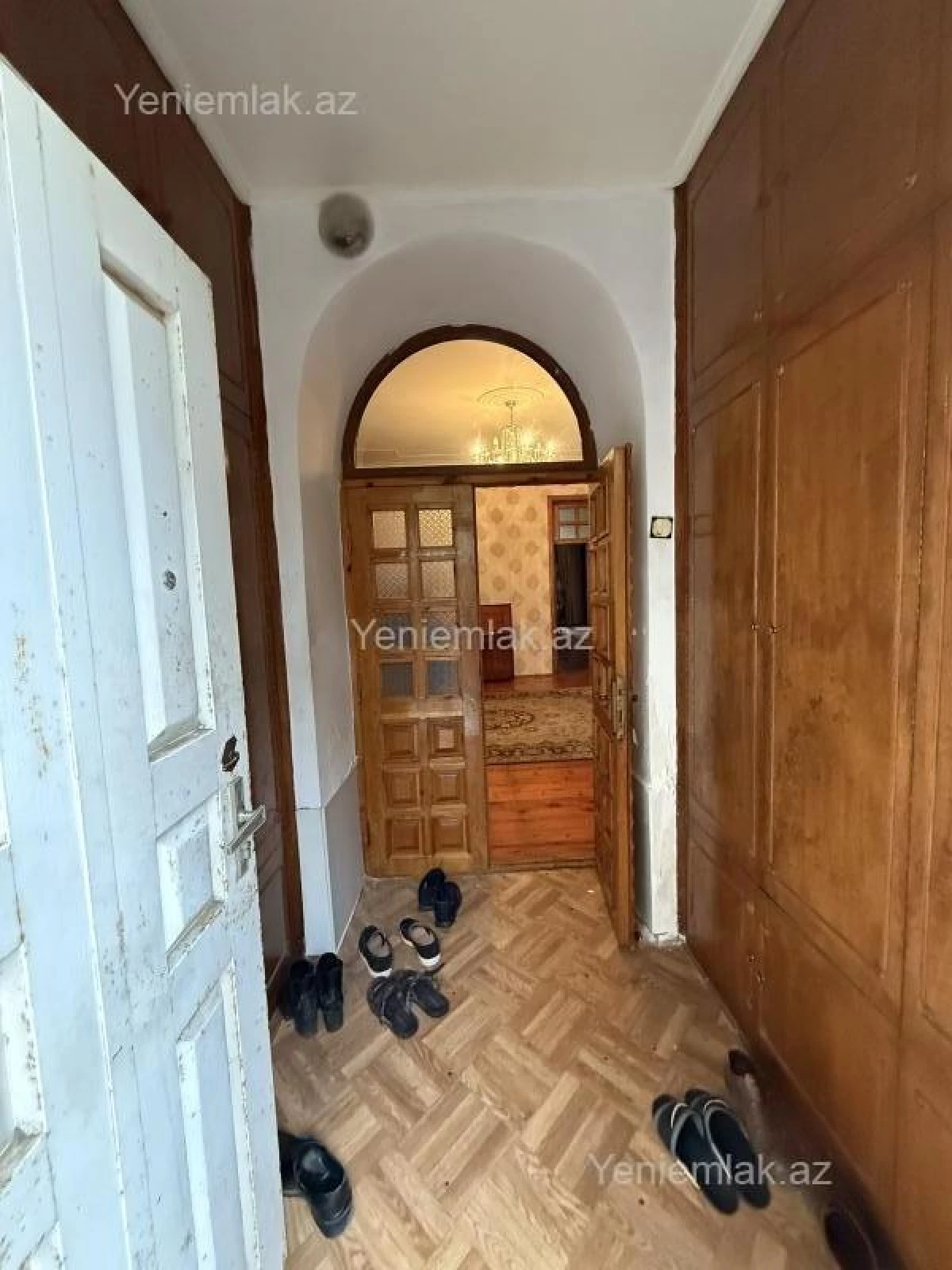 Satılır 7 otaqlı həyət evi 600 m²