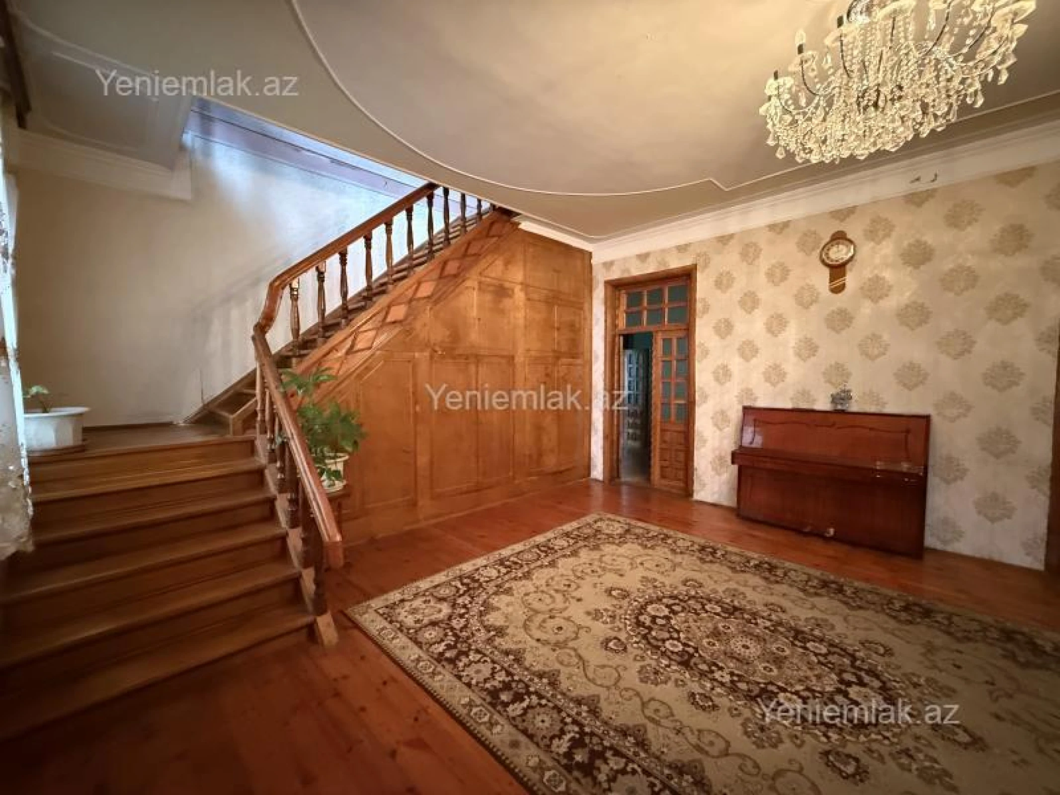 Satılır 7 otaqlı həyət evi 600 m²