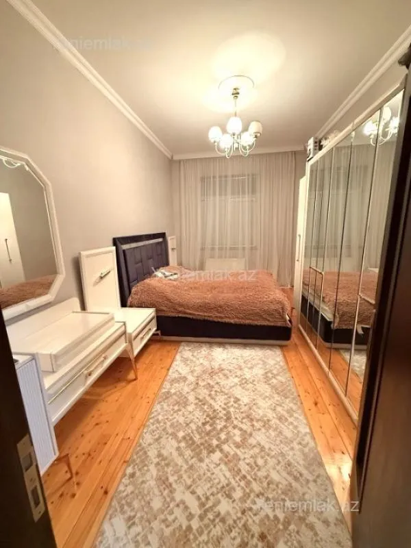 Satılır 2 otaqlı yeni tikili 90 m²