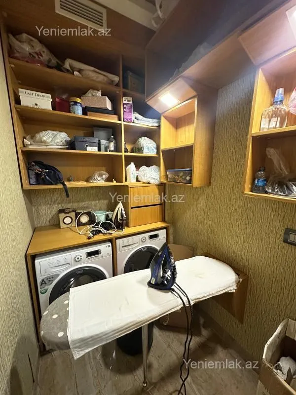 Satılır 4 otaqlı yeni tikili 210 m²