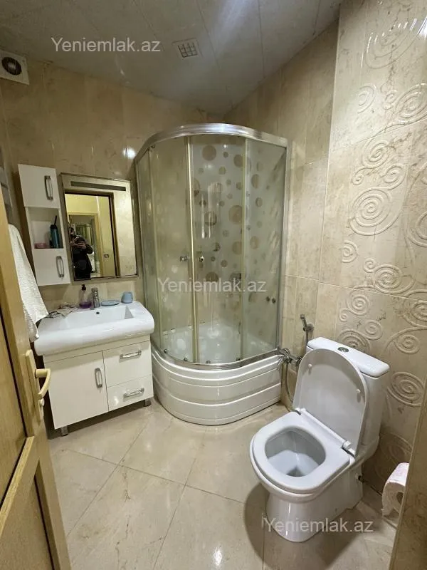 Satılır 4 otaqlı yeni tikili 210 m²