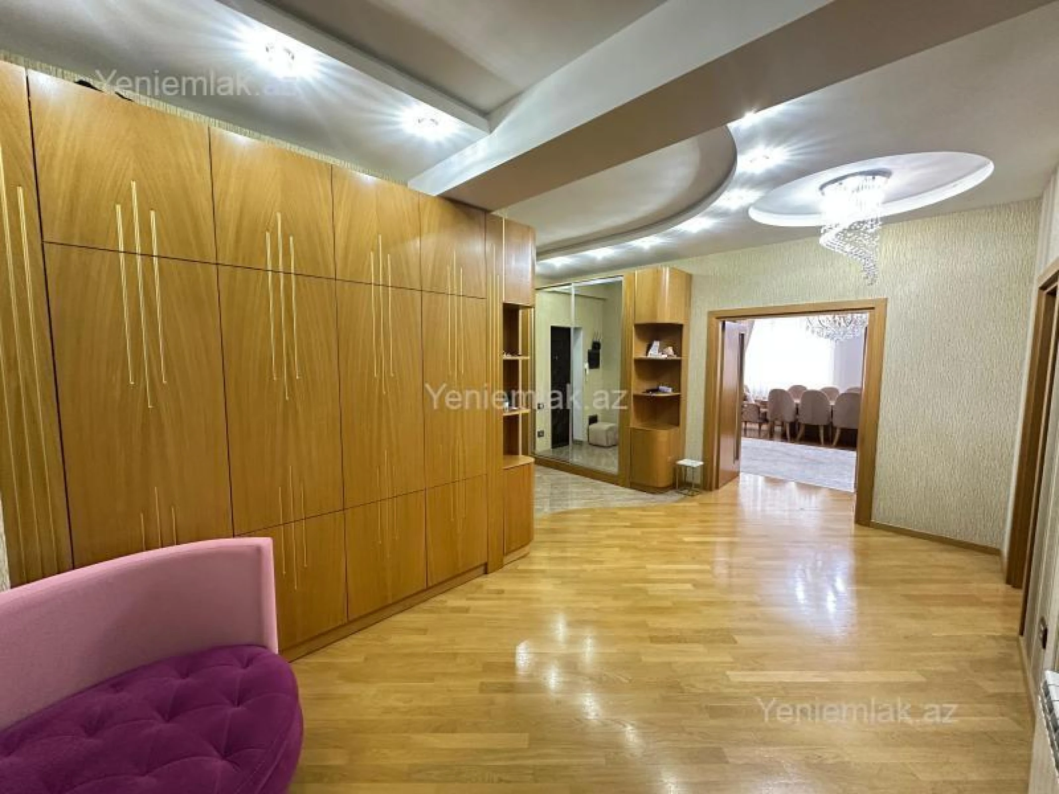 Satılır 4 otaqlı yeni tikili 210 m²