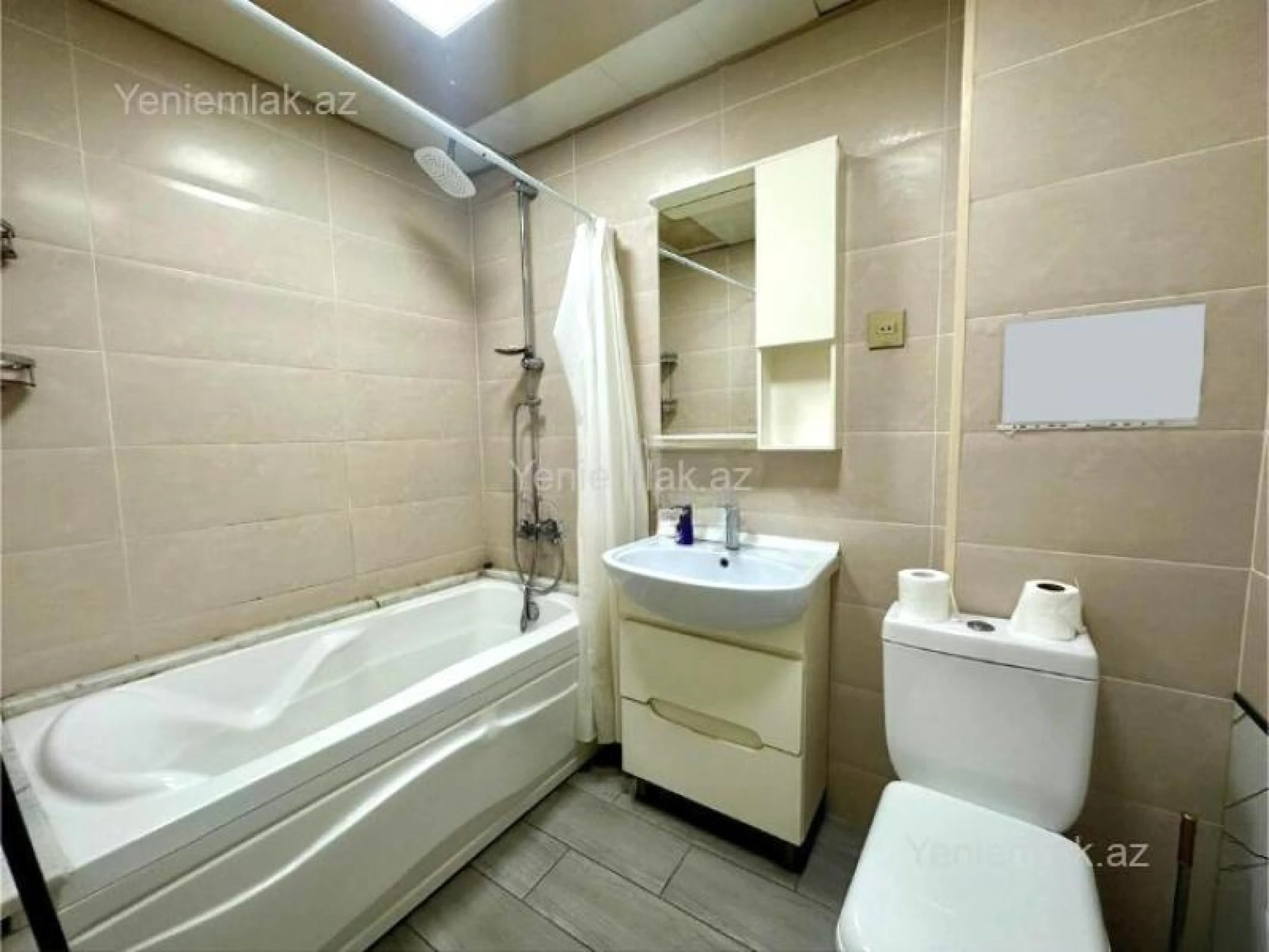 Satılır 3 otaqlı yeni tikili 118 m²