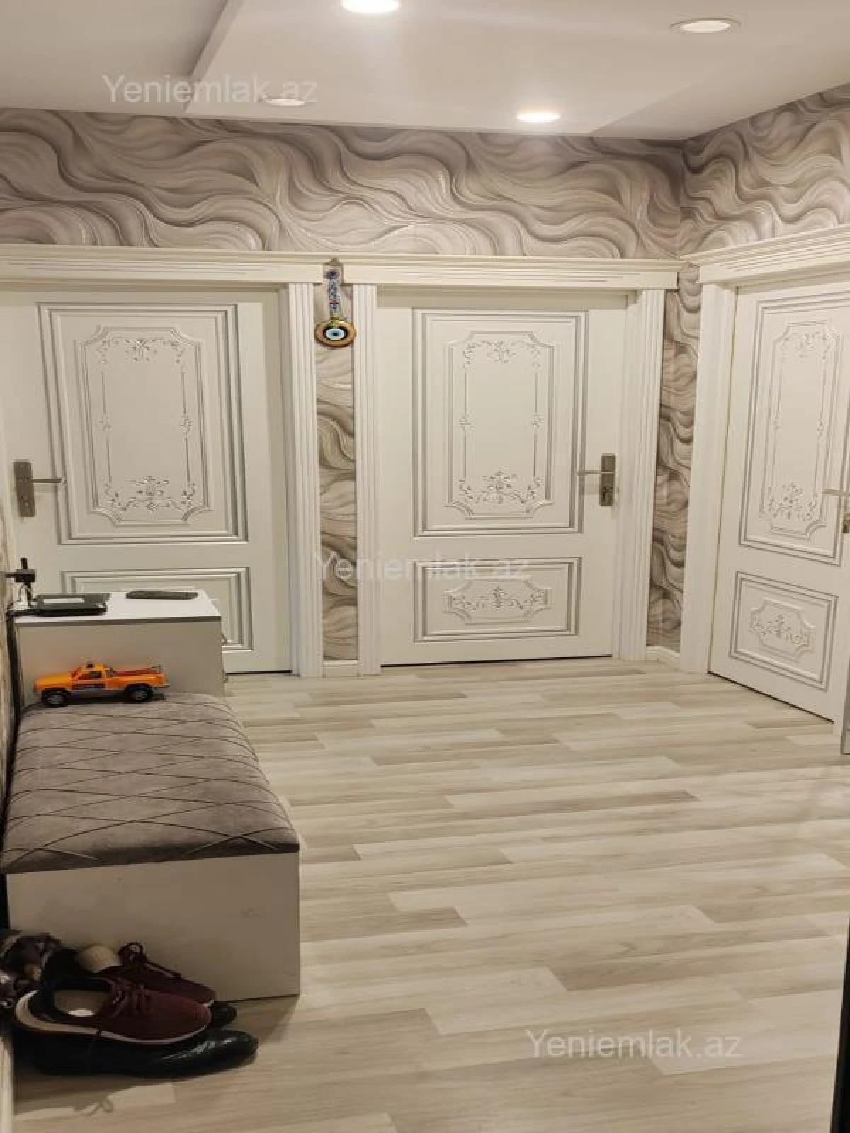 Satılır 4 otaqlı köhnə tikili 85 m²