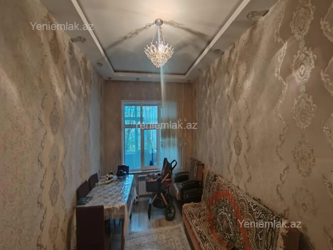 Satılır 4 otaqlı köhnə tikili 85 m²