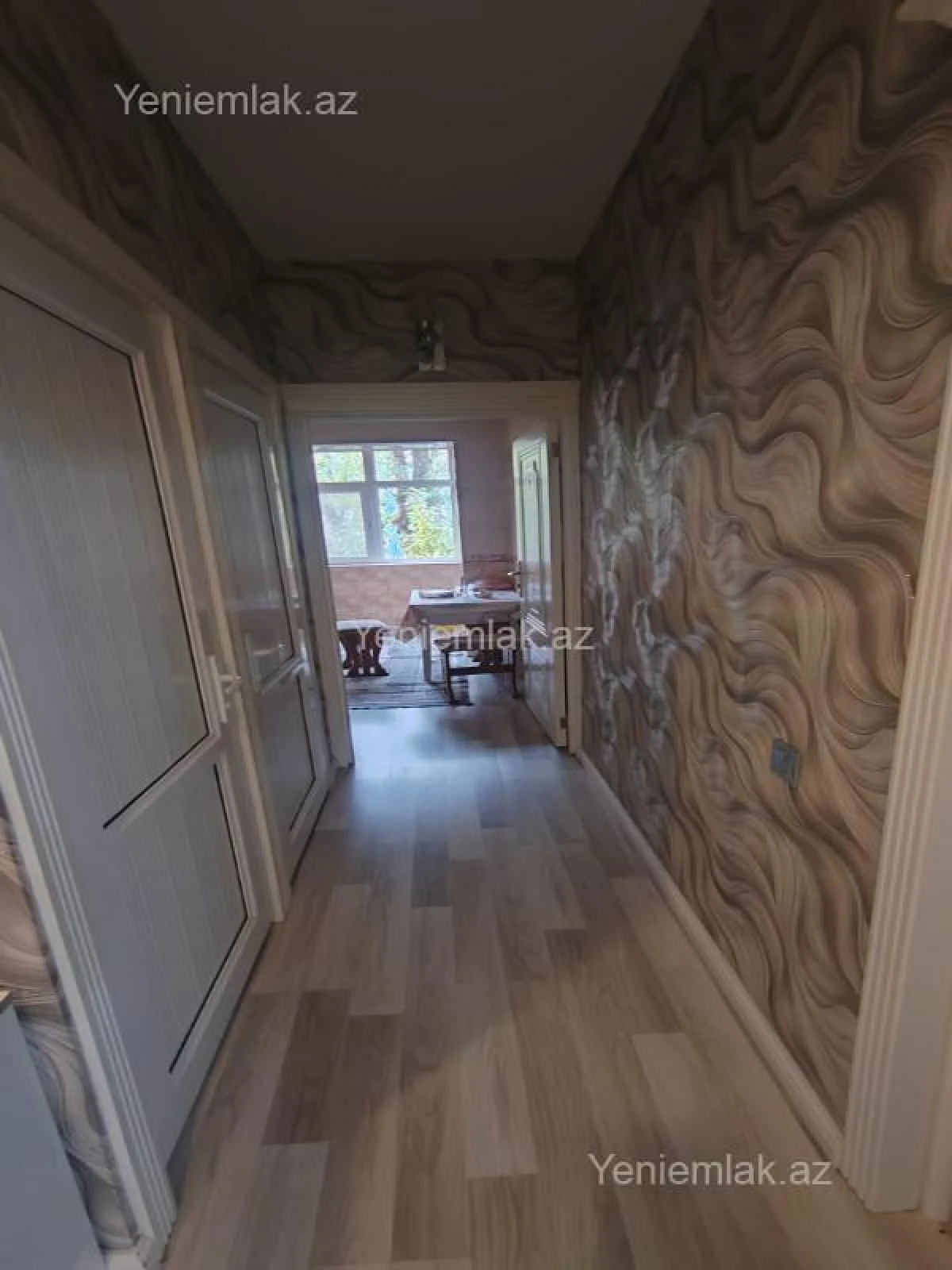 Satılır 4 otaqlı köhnə tikili 85 m²