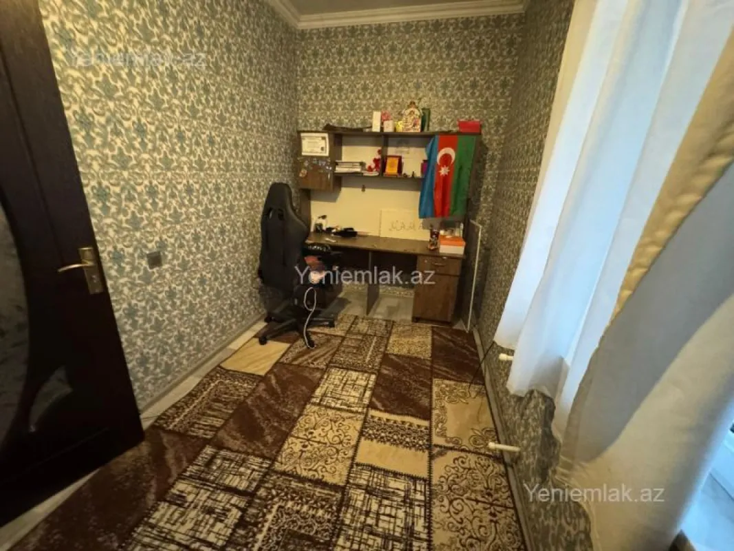 Satılır 5 otaqlı həyət evi 140 m²