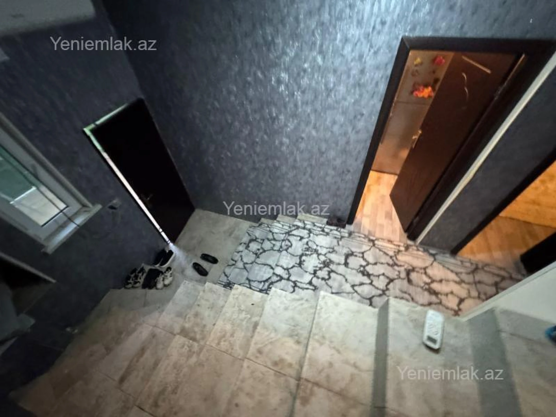 Satılır 5 otaqlı həyət evi 140 m²