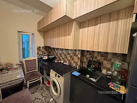 Satılır 5 otaqlı həyət evi 140 m²