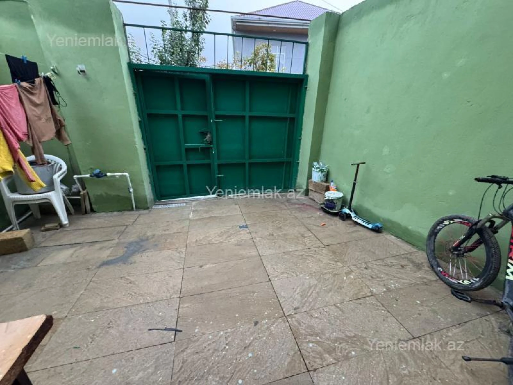 Satılır 5 otaqlı həyət evi 140 m²