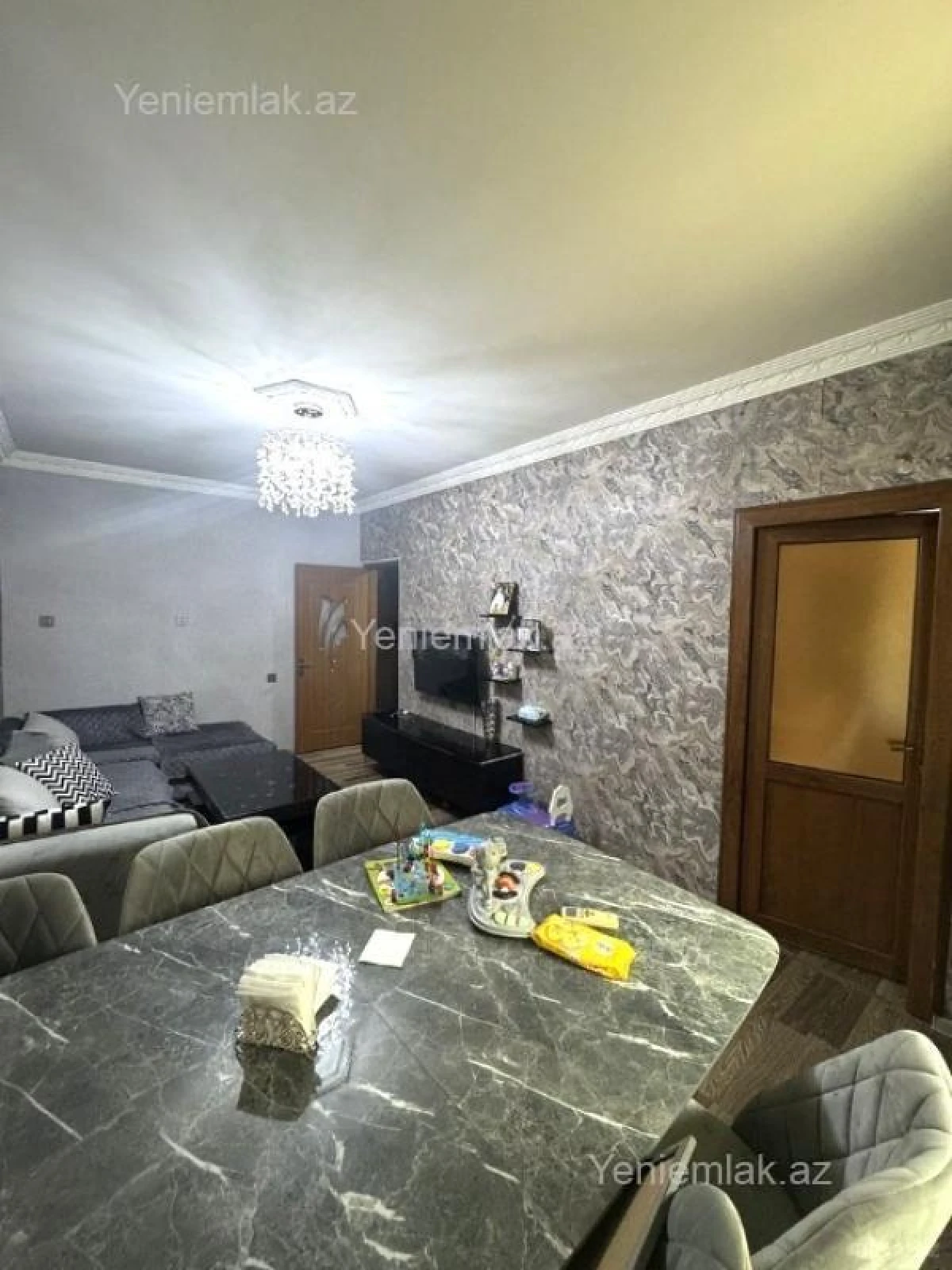 Satılır 3 otaqlı köhnə tikili 70 m²
