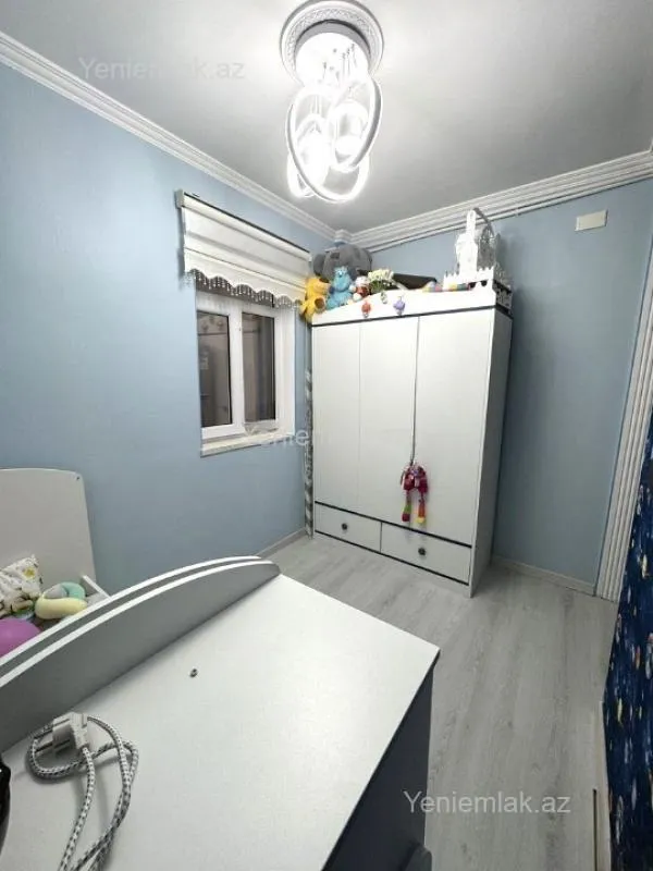 Satılır 3 otaqlı köhnə tikili 70 m²