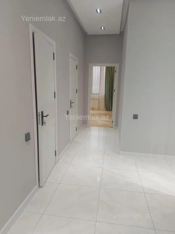 Satılır 3 otaqlı yeni tikili 87 m²