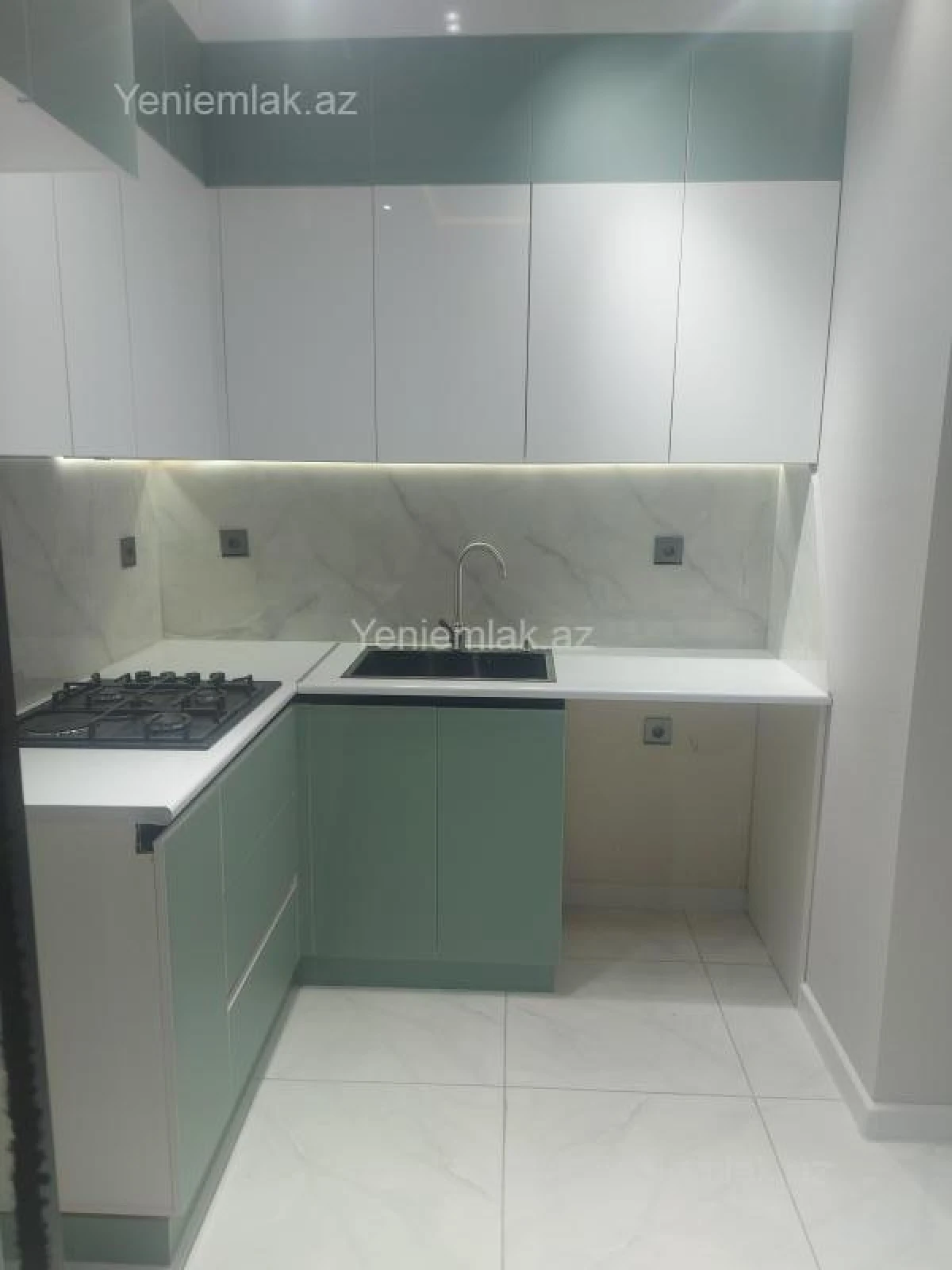 Satılır 3 otaqlı yeni tikili 87 m²