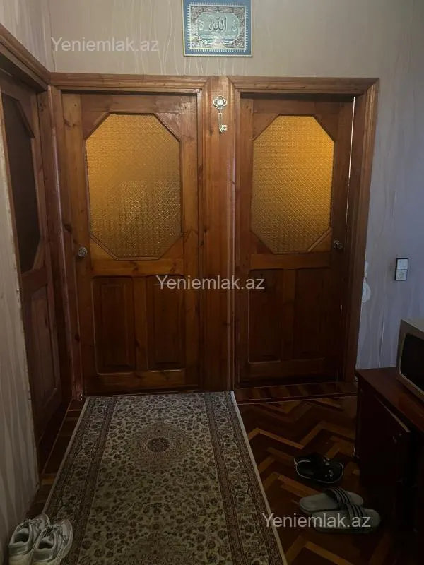 Satılır 3 otaqlı köhnə tikili 80 m²