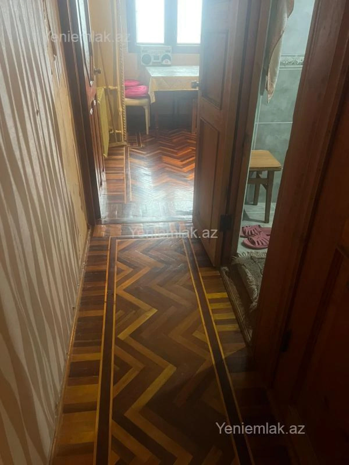 Satılır 3 otaqlı köhnə tikili 80 m²
