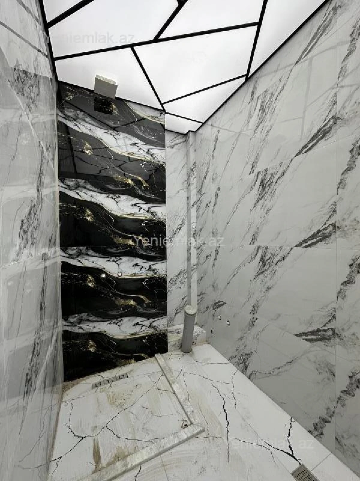 Satılır 3 otaqlı yeni tikili 68 m²