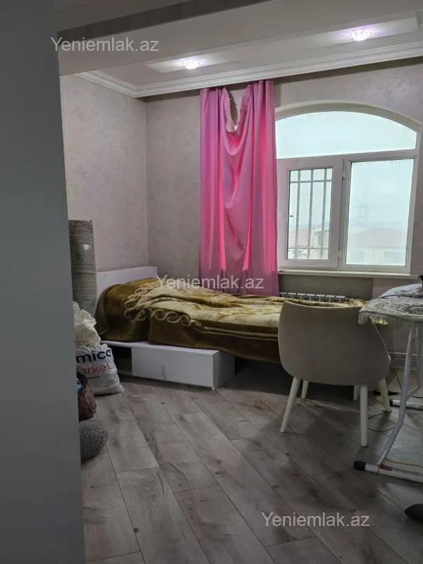 Satılır 3 otaqlı yeni tikili 75 m²