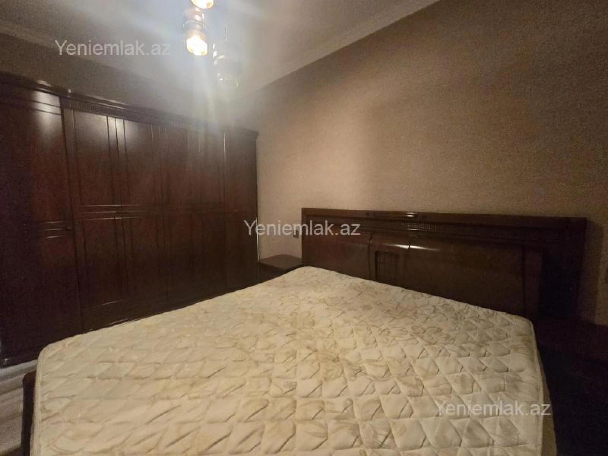 Satılır 4 otaqlı köhnə tikili 88 m²