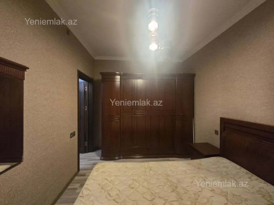 Satılır 4 otaqlı köhnə tikili 88 m²